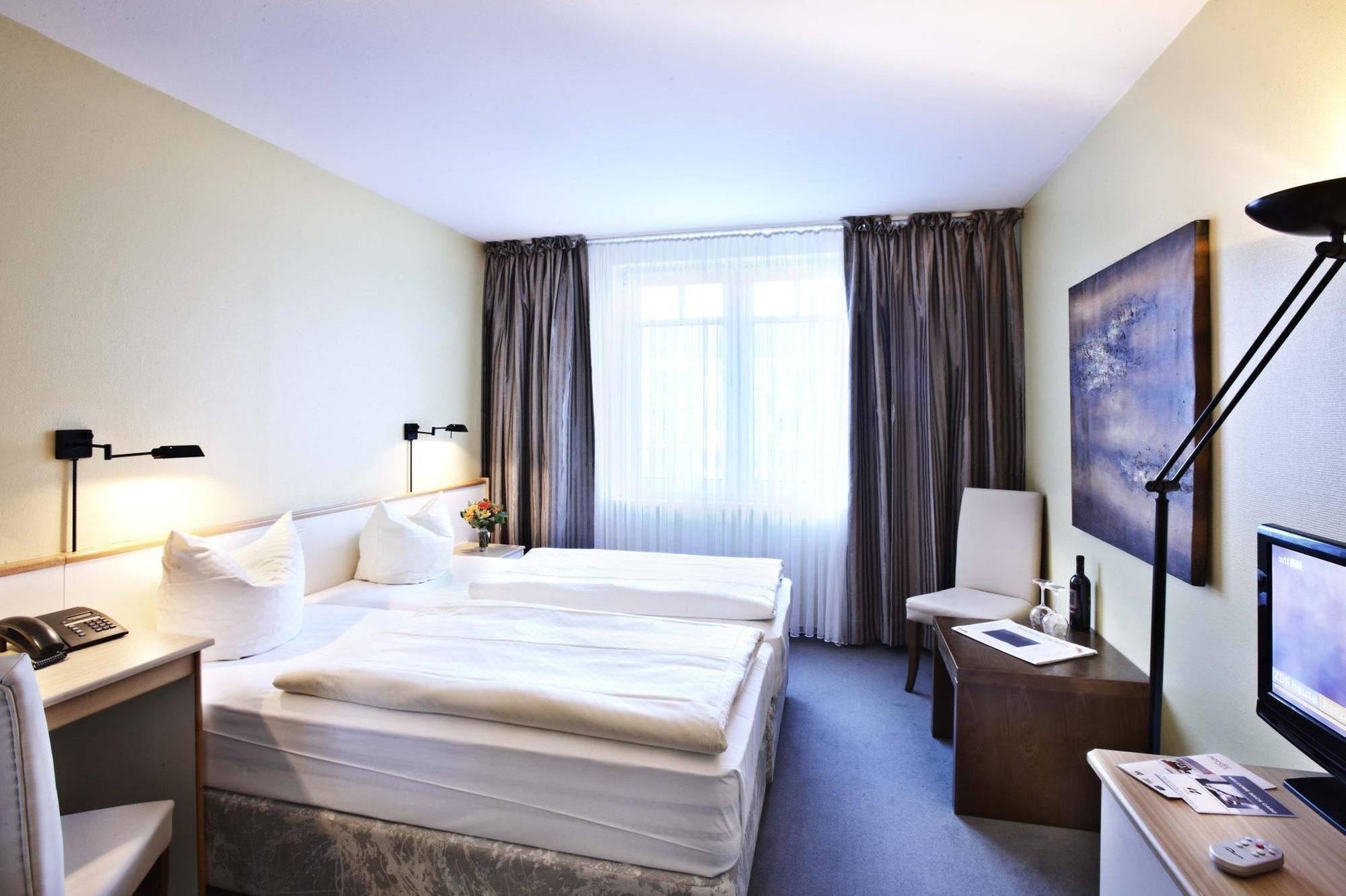 Hotel B99 Offenbach-sur-le-Main Extérieur photo
