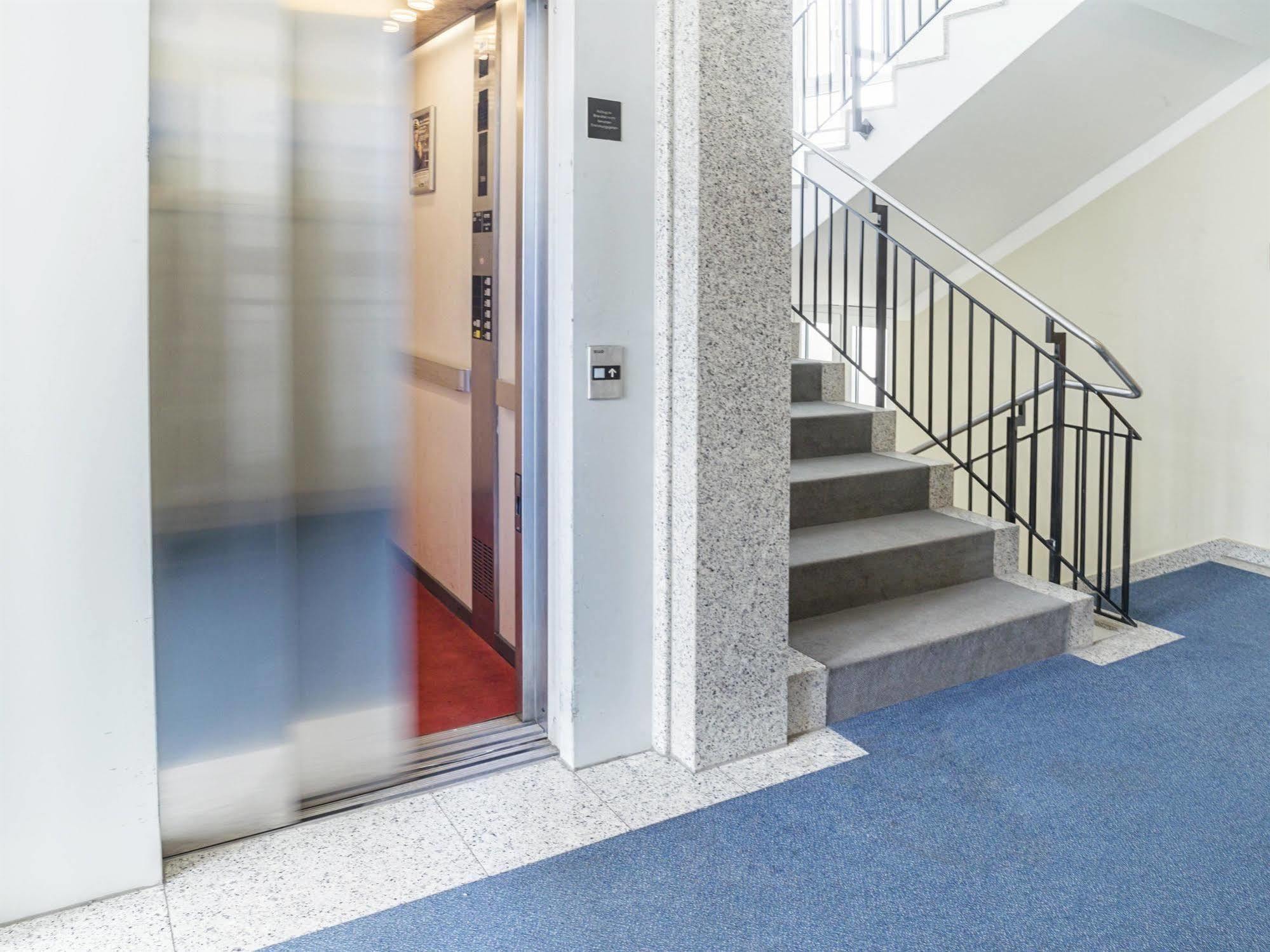 Hotel B99 Offenbach-sur-le-Main Extérieur photo