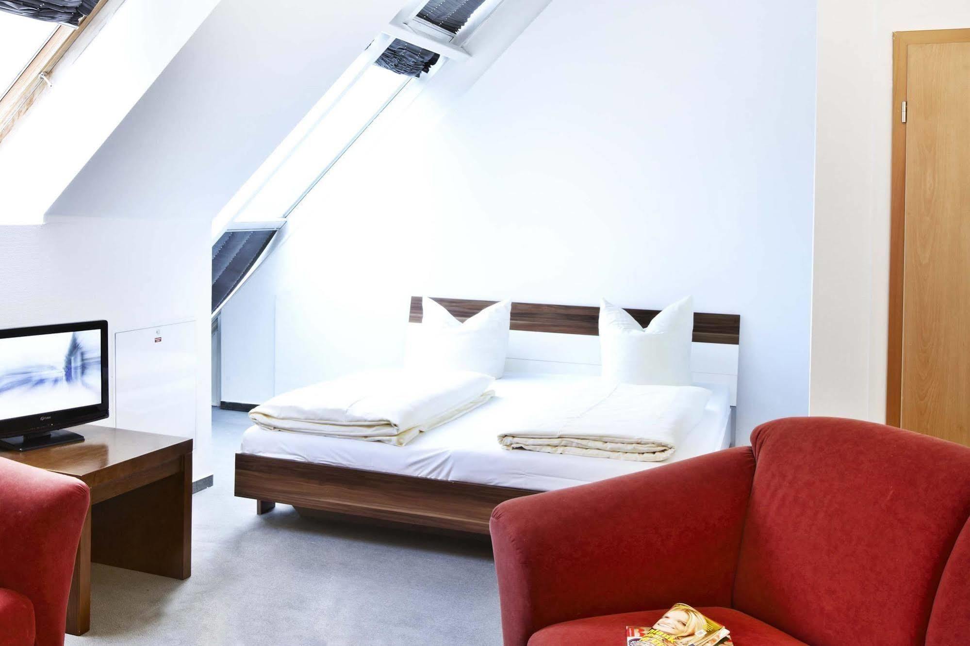 Hotel B99 Offenbach-sur-le-Main Extérieur photo